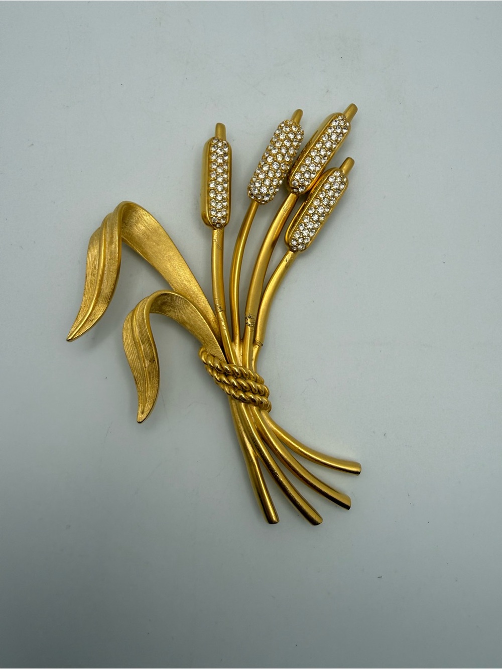 Savvy by Swarovski Gold Tone Rhinestone Cattail Brooch -Swan Signed